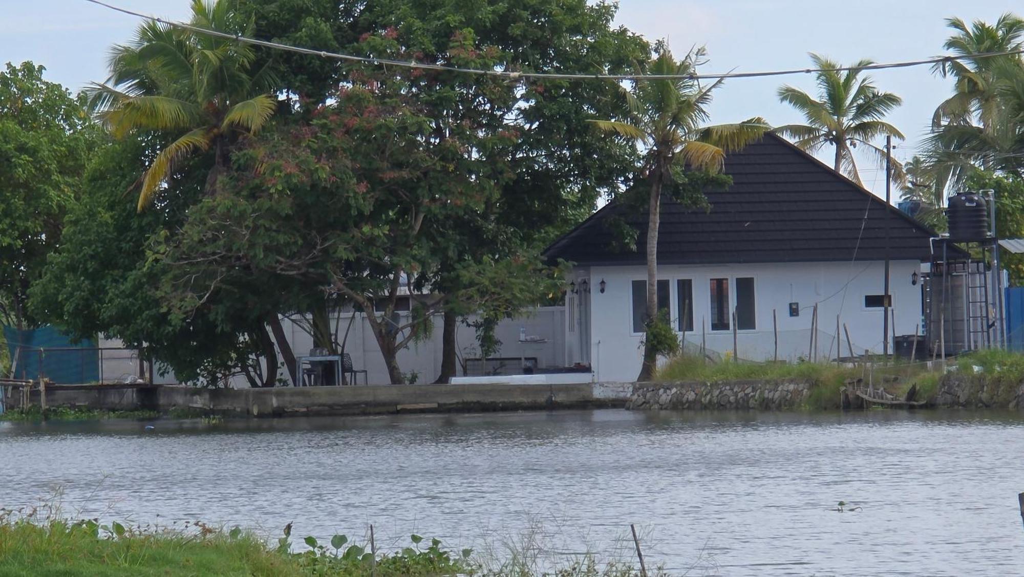 Pradeep'S Backwater Villa Kochi Exterior foto